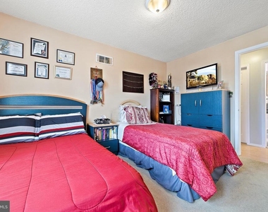 55 Willow Court - Photo Thumbnail 16