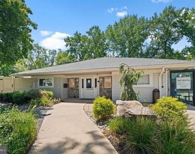 55 Willow Court - Photo Thumbnail 19