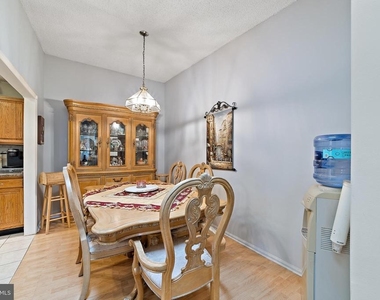 55 Willow Court - Photo Thumbnail 9