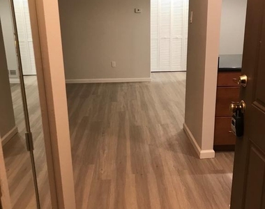 549 Shetland Court - Photo Thumbnail 12