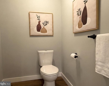 230 Spring Street - Photo Thumbnail 6