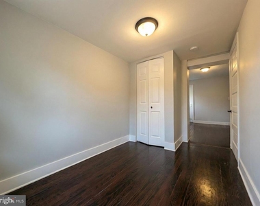 230 Spring Street - Photo Thumbnail 28