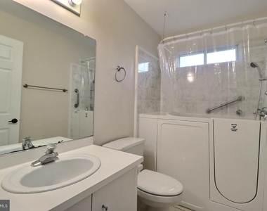 10 Stamford Place - Photo Thumbnail 4