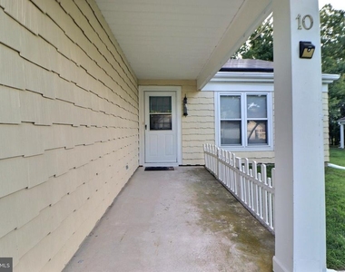 10 Stamford Place - Photo Thumbnail 5