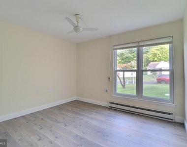 10 Stamford Place - Photo Thumbnail 12