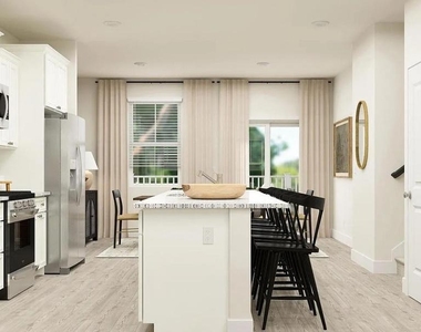 1410 Lake Geneva Drive - Photo Thumbnail 2