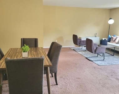 4513 Romlon Street - Photo Thumbnail 7