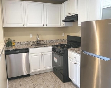4513 Romlon Street - Photo Thumbnail 6