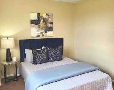 4513 Romlon Street - Photo Thumbnail 13
