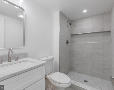 4910 66th Avenue - Photo Thumbnail 17