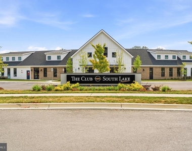 16007 Hyde Park Place - Photo Thumbnail 64