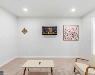 16007 Hyde Park Place - Photo Thumbnail 12
