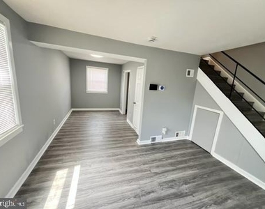 3809 28th Avenue - Photo Thumbnail 7