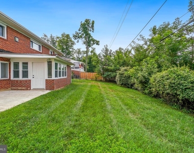 8005 Murray Hill Drive - Photo Thumbnail 29