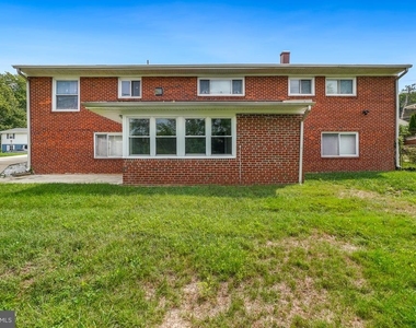 8005 Murray Hill Drive - Photo Thumbnail 28