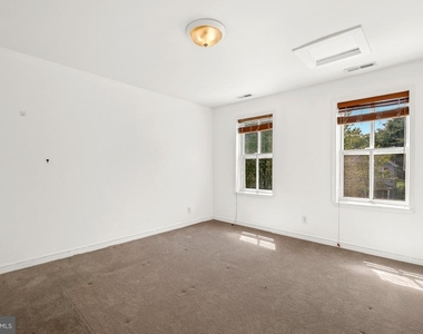 335 Prince George Street - Photo Thumbnail 23