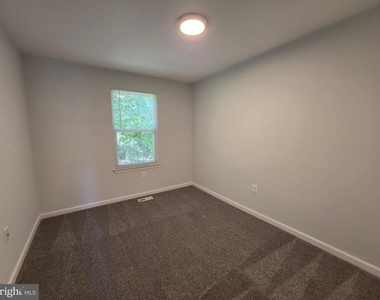 15040 Cherrywood Drive - Photo Thumbnail 7