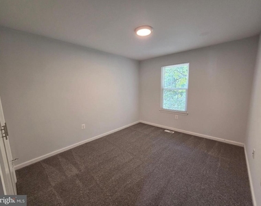 15040 Cherrywood Drive - Photo Thumbnail 11