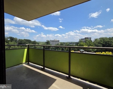 5225 Pooks Hill Road - Photo Thumbnail 9