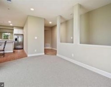 337 Main Street - Photo Thumbnail 14