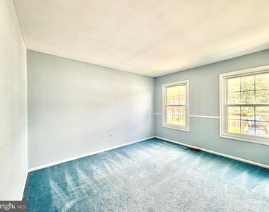 3141 Gershwin Lane - Photo Thumbnail 32