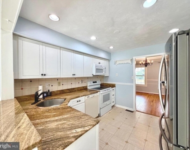 3141 Gershwin Lane - Photo Thumbnail 15