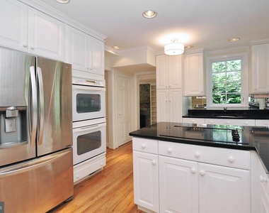 6003 Woodacres Drive - Photo Thumbnail 18
