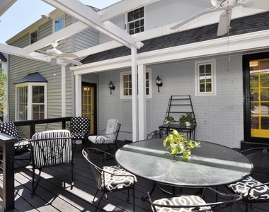 6003 Woodacres Drive - Photo Thumbnail 6