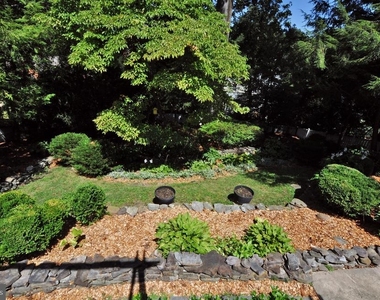 6003 Woodacres Drive - Photo Thumbnail 4