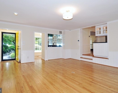 6003 Woodacres Drive - Photo Thumbnail 14