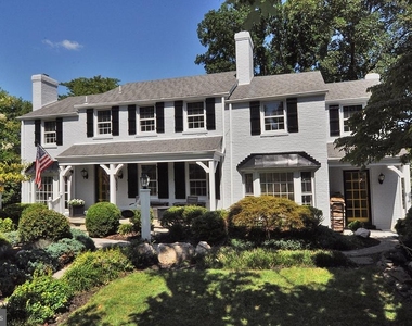 6003 Woodacres Drive - Photo Thumbnail 1
