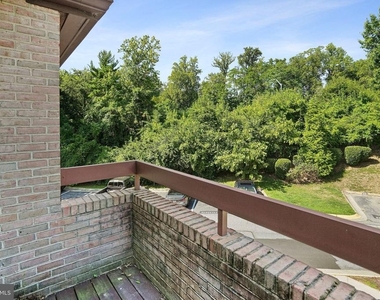 5205 King Charles Way - Photo Thumbnail 24
