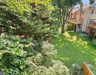 5205 King Charles Way - Photo Thumbnail 25