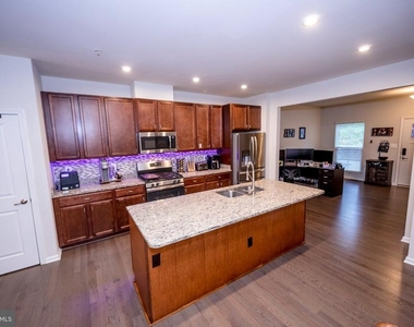167 Hokeland Drive - Photo Thumbnail 2