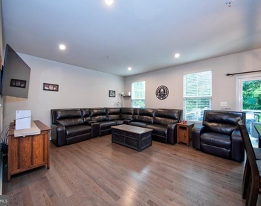 167 Hokeland Drive - Photo Thumbnail 7