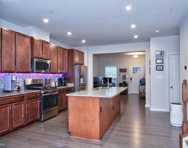 167 Hokeland Drive - Photo Thumbnail 4