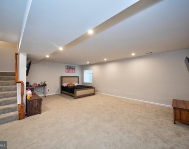 167 Hokeland Drive - Photo Thumbnail 19