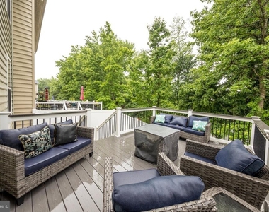 167 Hokeland Drive - Photo Thumbnail 25