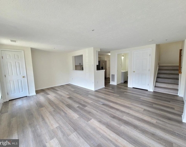 589 Boysenberry Lane - Photo Thumbnail 2