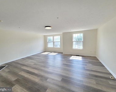 589 Boysenberry Lane - Photo Thumbnail 15