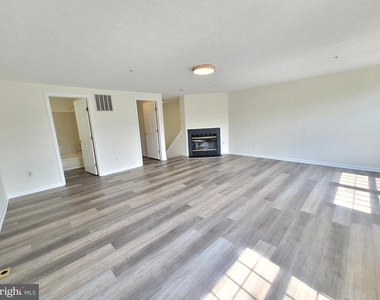 589 Boysenberry Lane - Photo Thumbnail 16