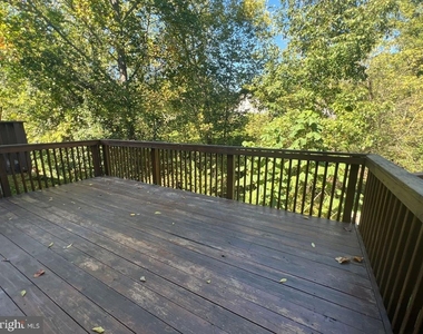 5588 Talbot Court - Photo Thumbnail 18