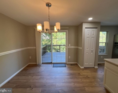 5588 Talbot Court - Photo Thumbnail 6