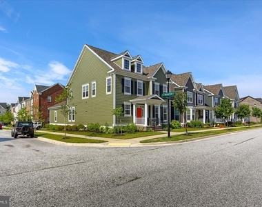 6407 Falconwood Street - Photo Thumbnail 2