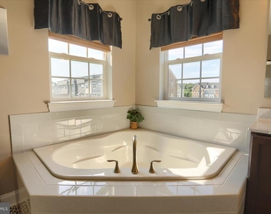 6407 Falconwood Street - Photo Thumbnail 33