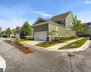 6407 Falconwood Street - Photo Thumbnail 58