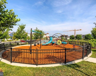 6407 Falconwood Street - Photo Thumbnail 62