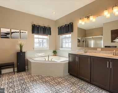 6407 Falconwood Street - Photo Thumbnail 31