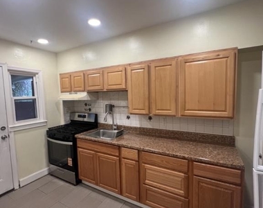 927 Southridge Road - Photo Thumbnail 7