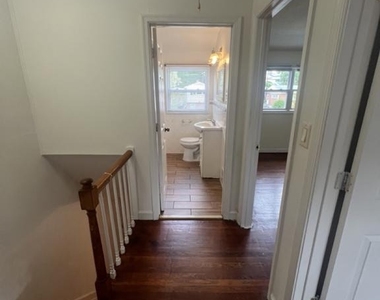 927 Southridge Road - Photo Thumbnail 12